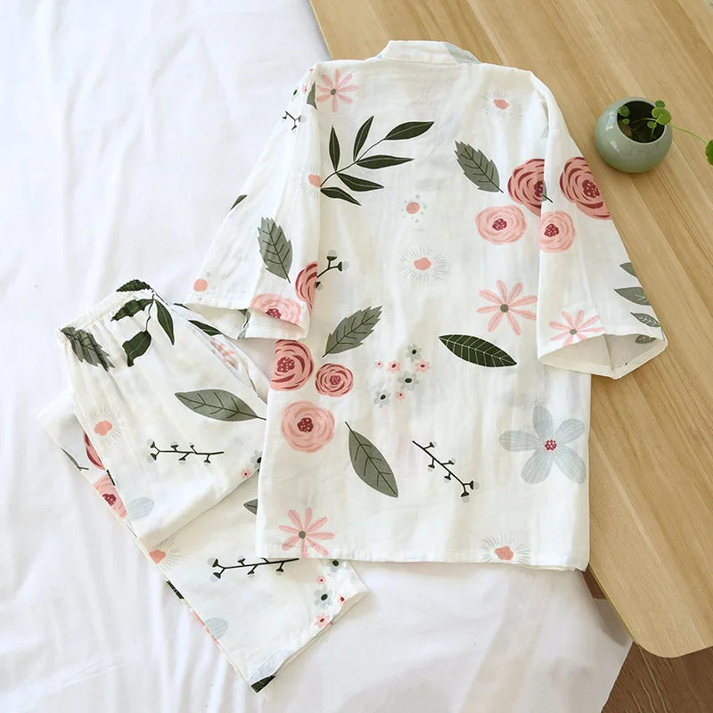 Suit pajamas spring and summer ladies, cotton three-quarter, sleeves big flowers, home clothes thin loose