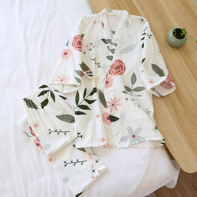 Suit pajamas spring and summer ladies, cotton three-quarter, sleeves big flowers, home clothes thin loose